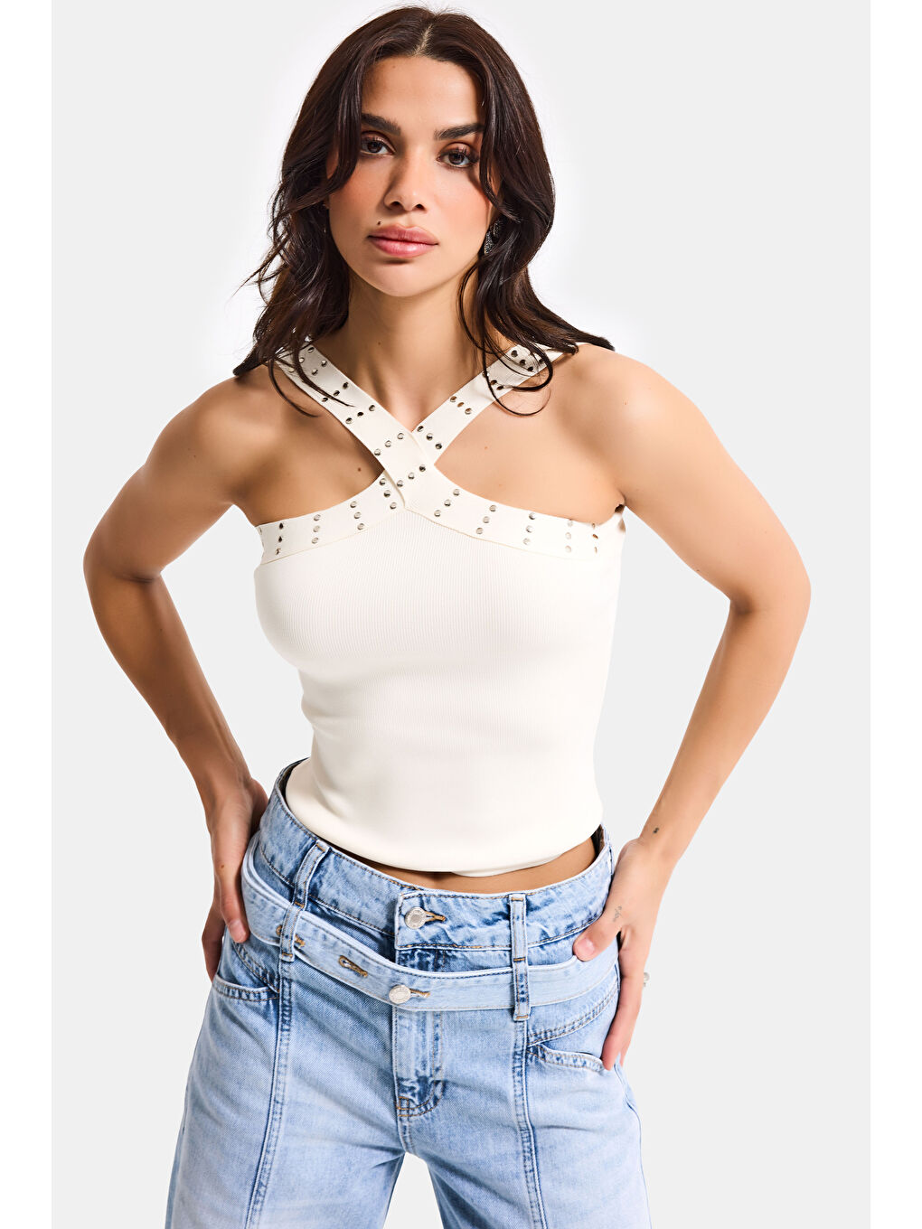 Kadın Ekru s6-101 Crop Parlak Taş Detaylı Boyundan Askılı Tasarım Body