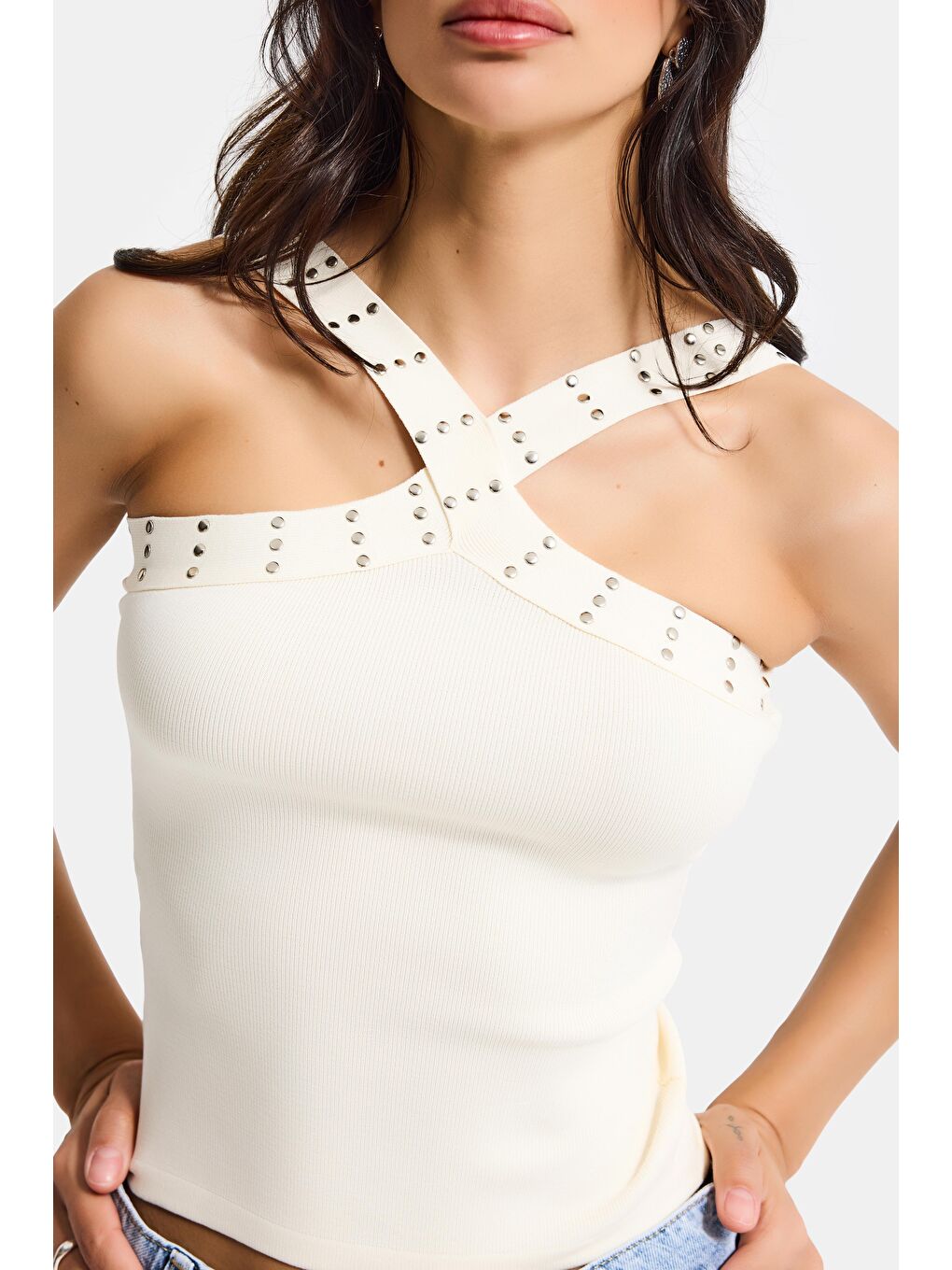 Kadın Ekru s6-101 Crop Parlak Taş Detaylı Boyundan Askılı Tasarım Body-1