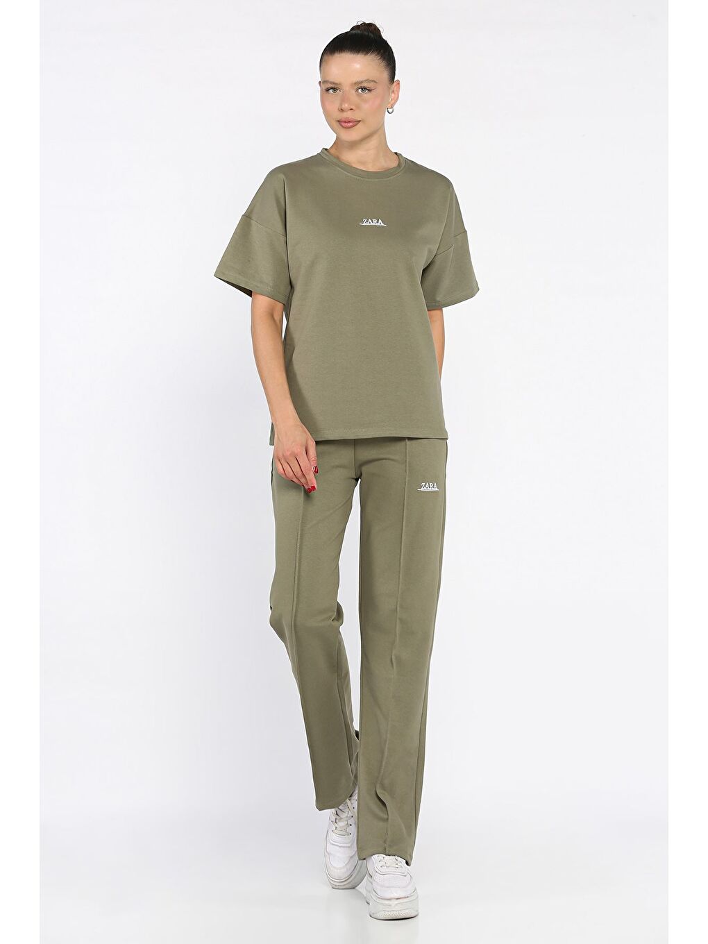 Haki Kadın Çima Detaylı Nakışlı Pantolon Tişört İkili Takım-1