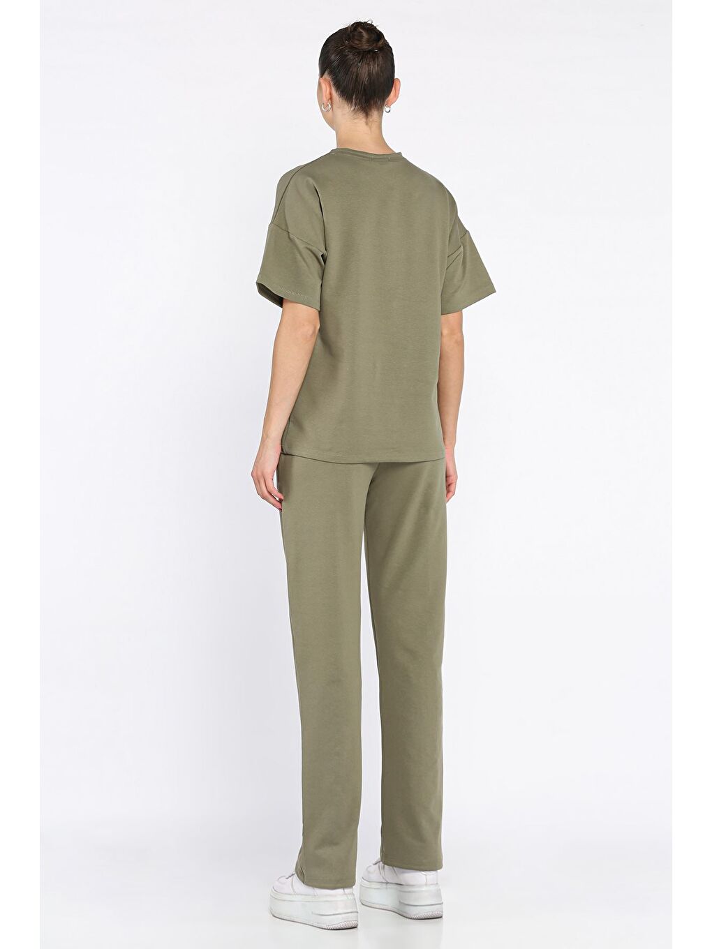 Haki Kadın Çima Detaylı Nakışlı Pantolon Tişört İkili Takım-2