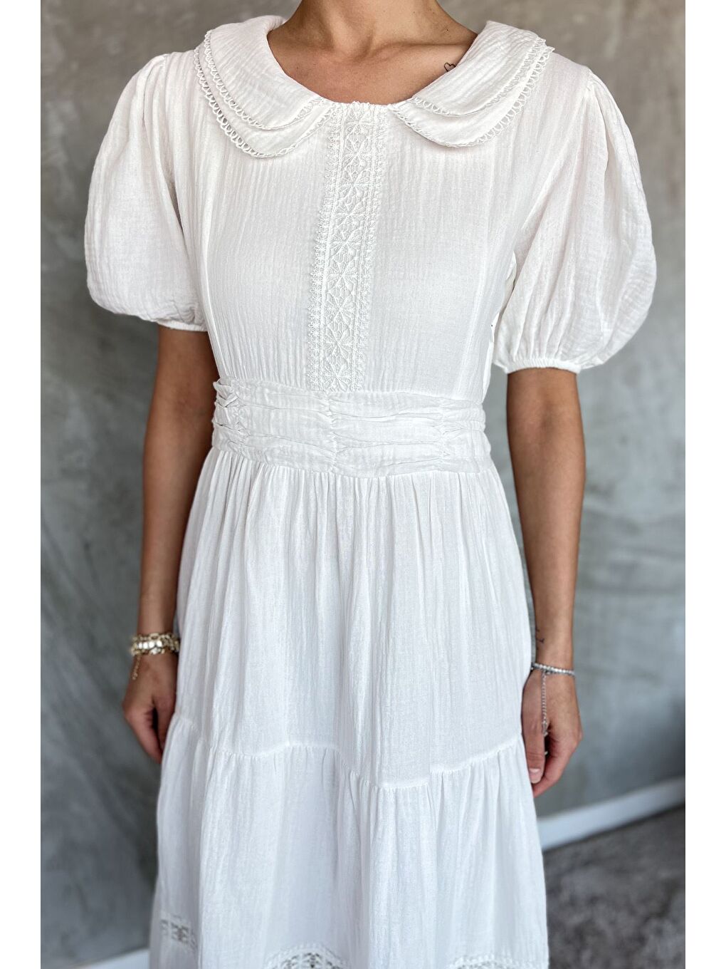 Beyaz Kadın Bebe Yaka Dantel İşleme Detaylı Bel Lastikli Elbise-3