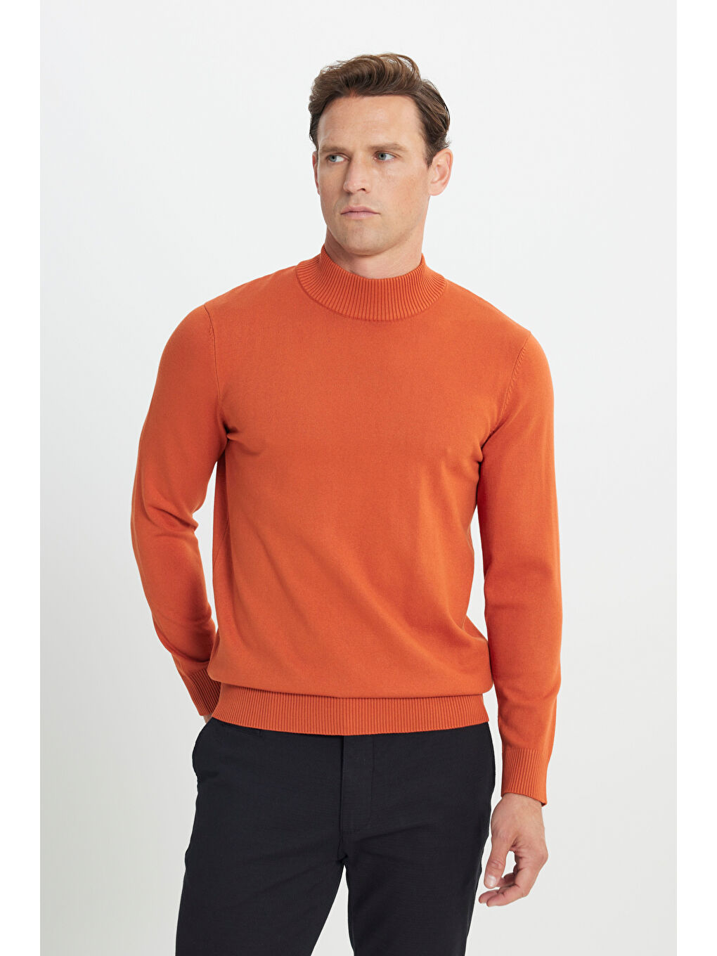 Kahverengi Erkek Kiremit Standart Fit Normal Kesim Yarım Balıkçı Yaka Triko Kazak-2