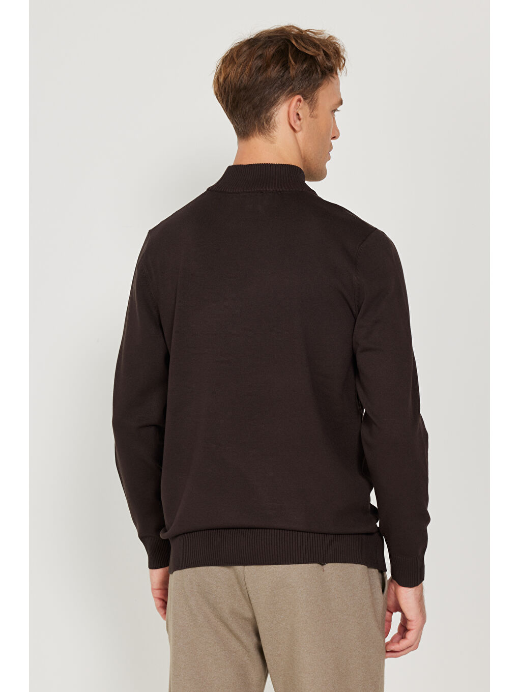 Erkek Kahverengi Standart Fit Normal Kesim Yarım Balıkçı Yaka Triko Kazak-4