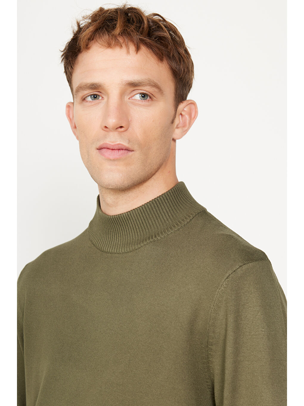 Erkek Haki Standart Fit Normal Kesim Yarım Balıkçı Yaka Triko Kazak-4