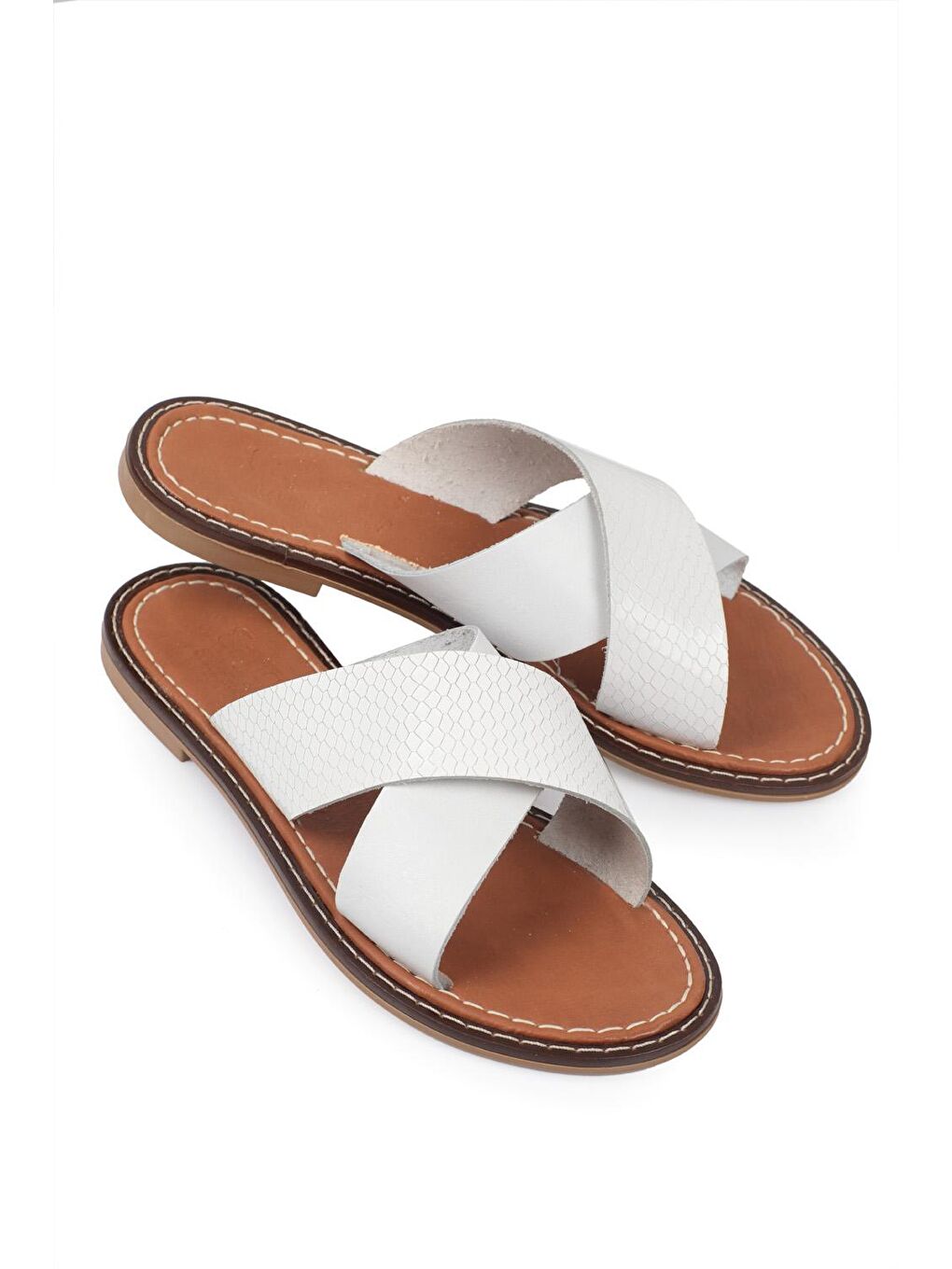 Beyaz 881 Hakiki Deri Bodrum Kadın Terlik