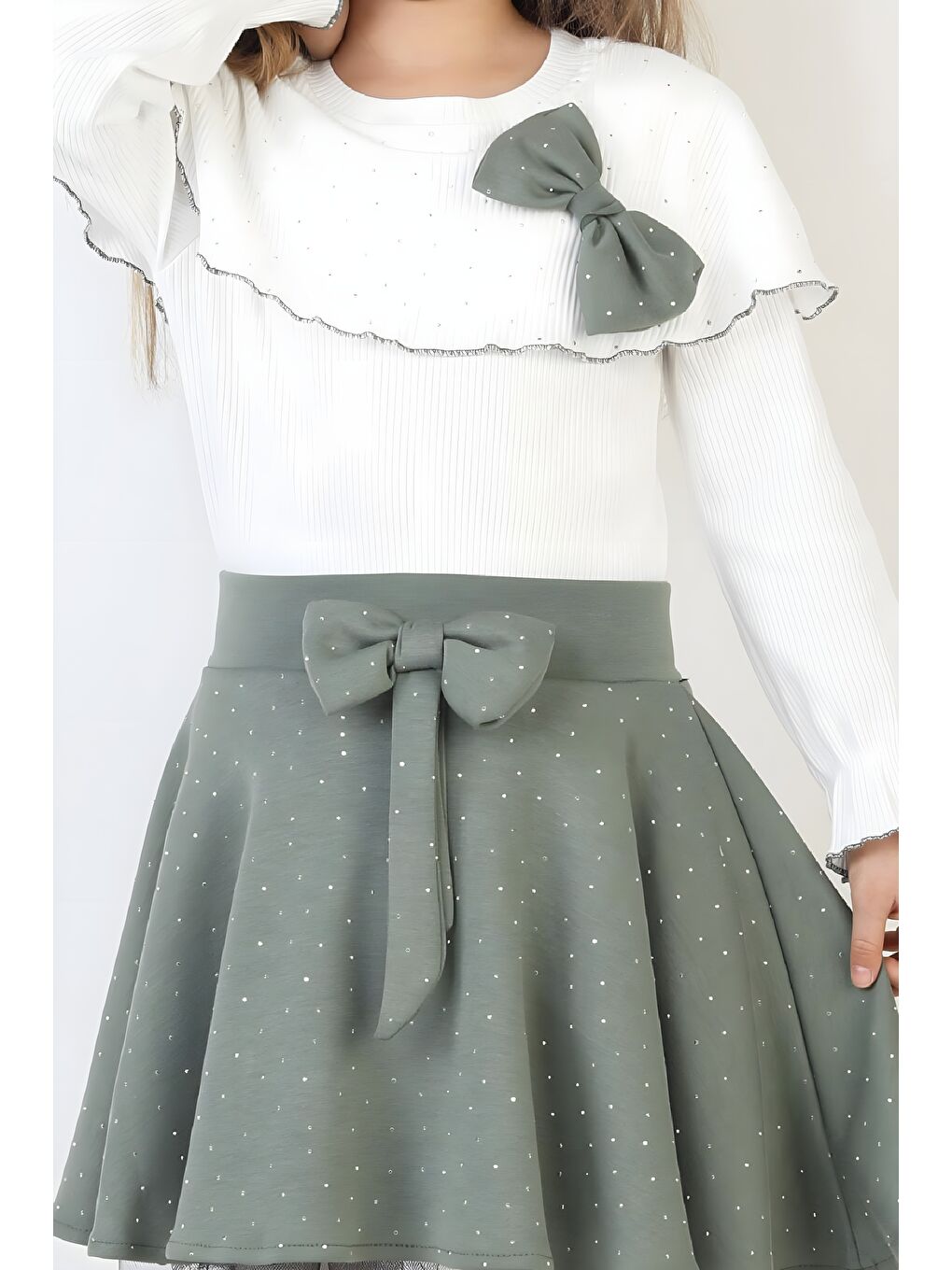 Yeşil Kız Çocuk 2'li Elbise Taş Süslemeli Etek+Şal Yakalı ve Fiyonklu Bluz 4-9 Yaş 12505-1