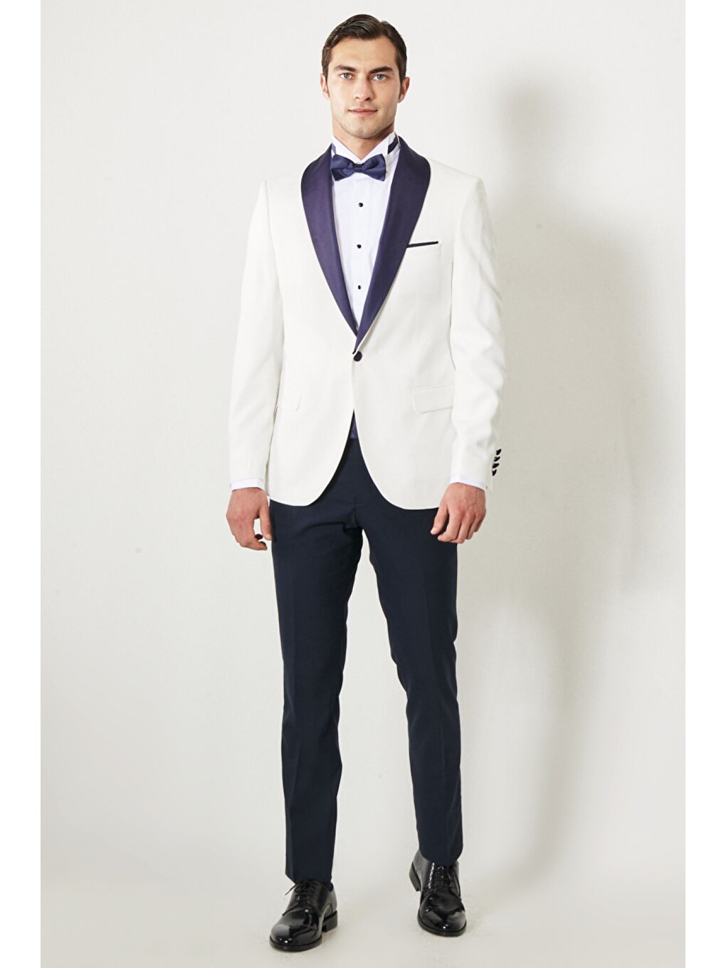 Erkek Beyaz-Lacivert Slim Fit Dar Kesim Mono Yaka Desenli Klasik Smokin Takım-2