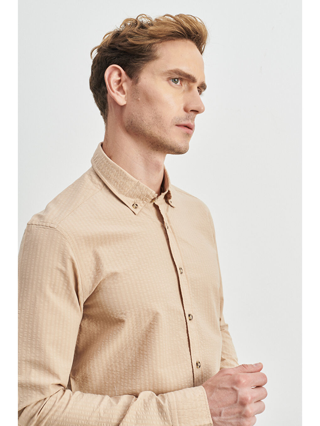 Erkek Bej Slim Fit Dar Kesim Düğmeli Yaka %100 Pamuk Desenli Gömlek-2