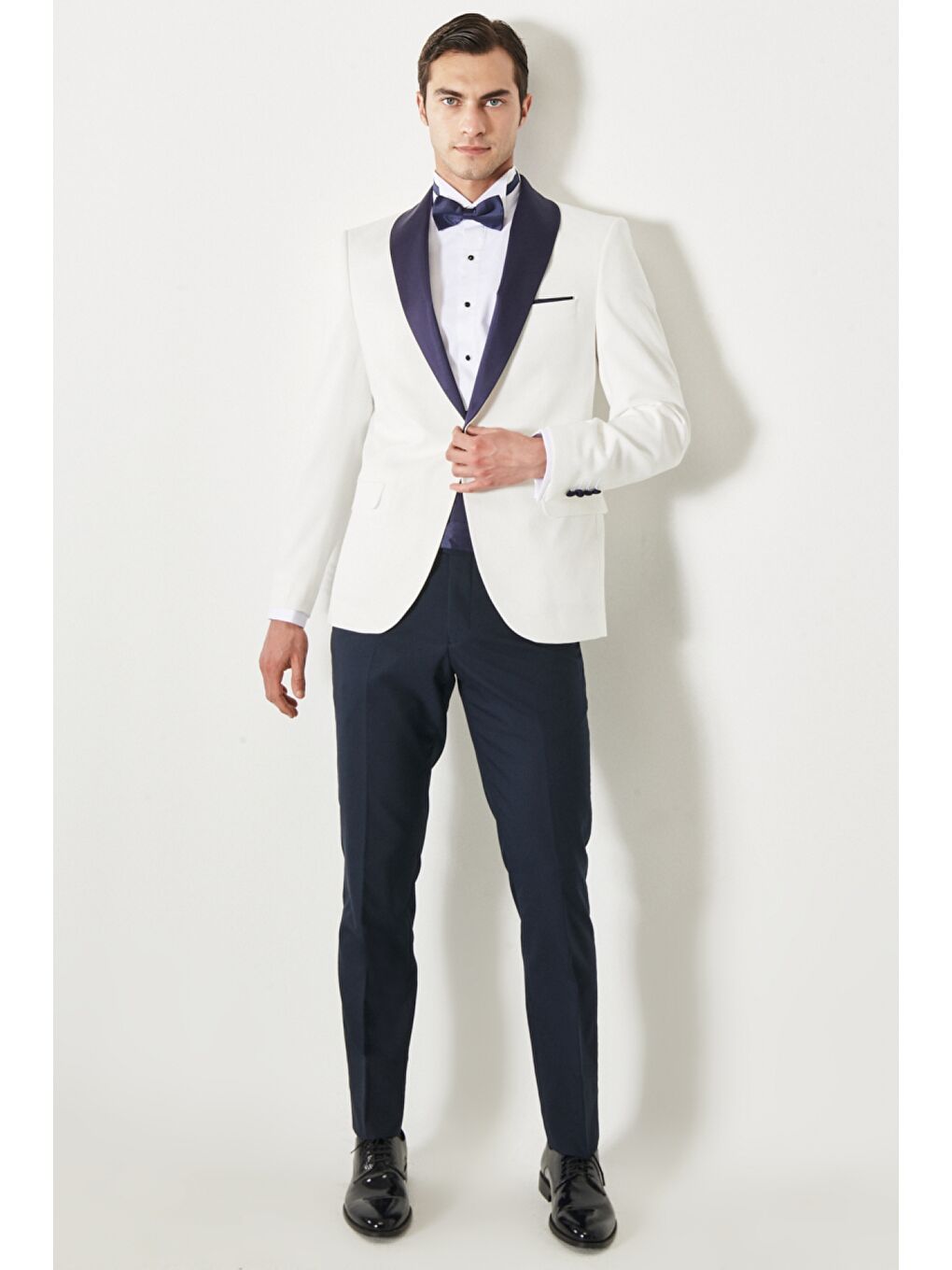 Erkek Beyaz-Lacivert Slim Fit Dar Kesim Mono Yaka Desenli Klasik Smokin Takım-7