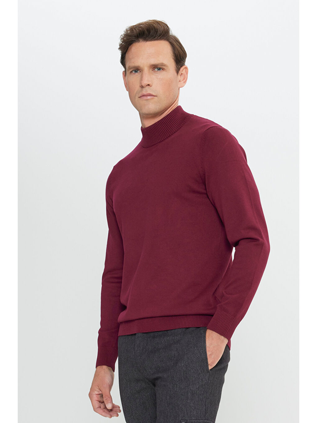 Erkek Bordo Standart Fit Normal Kesim Yarım Balıkçı Yaka Triko Kazak-2
