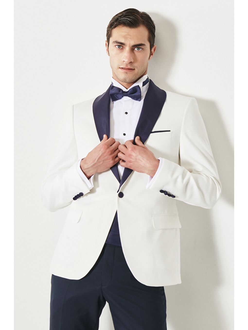 Erkek Beyaz-Lacivert Slim Fit Dar Kesim Mono Yaka Desenli Klasik Smokin Takım-9