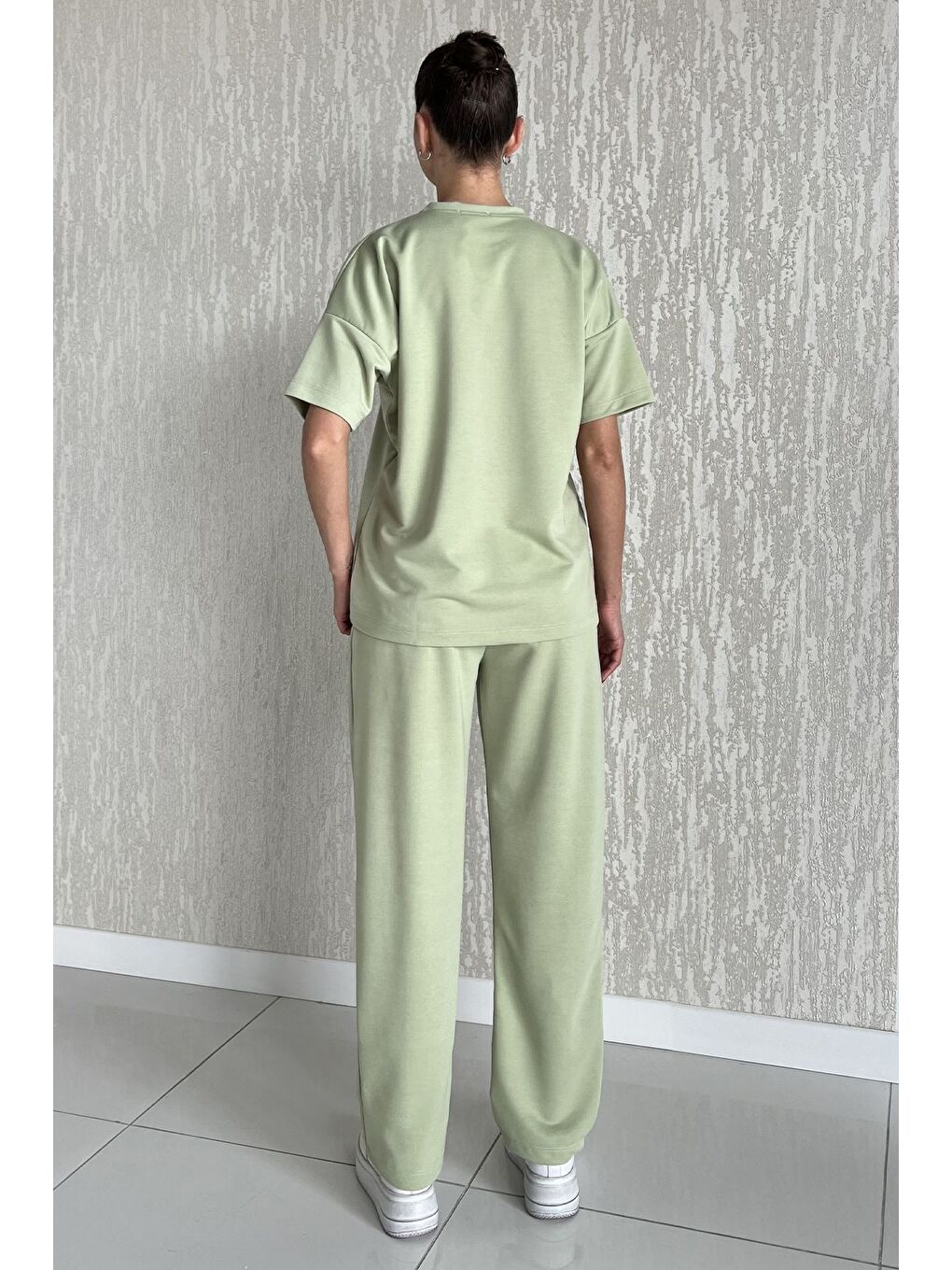 Yeşil Kadın Kalp Nakışlı Bisiklet Yaka Tişört Pantolon İkili Takım-2