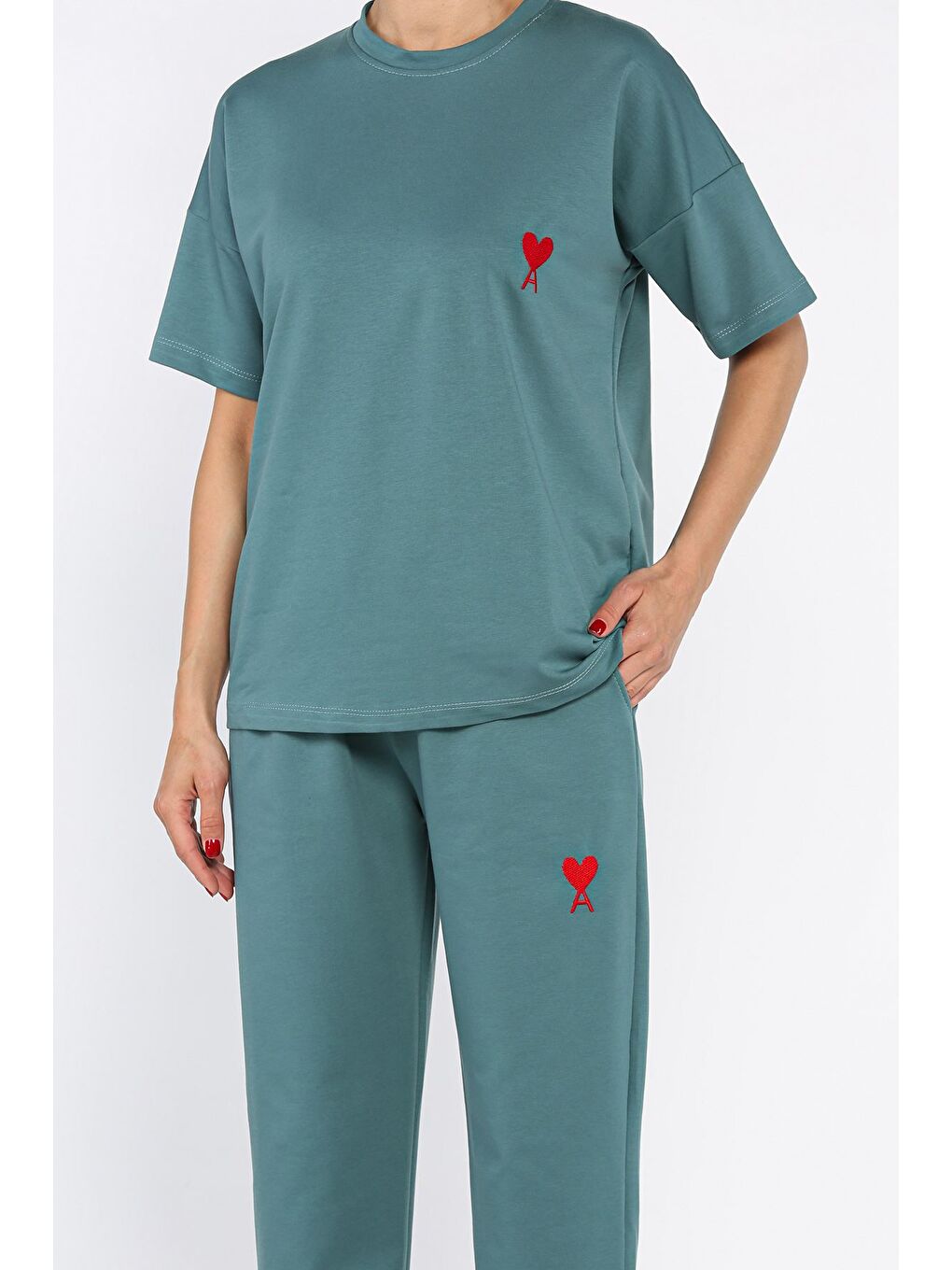 Petrol Kadın Kalp Nakışlı Bisiklet Yaka Tişört Pantolon İkili Takım-3