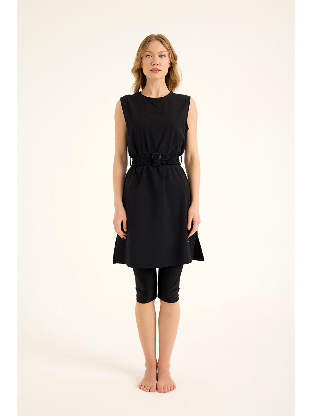 Siyah Yarı Kapalı Mayo H2508-4