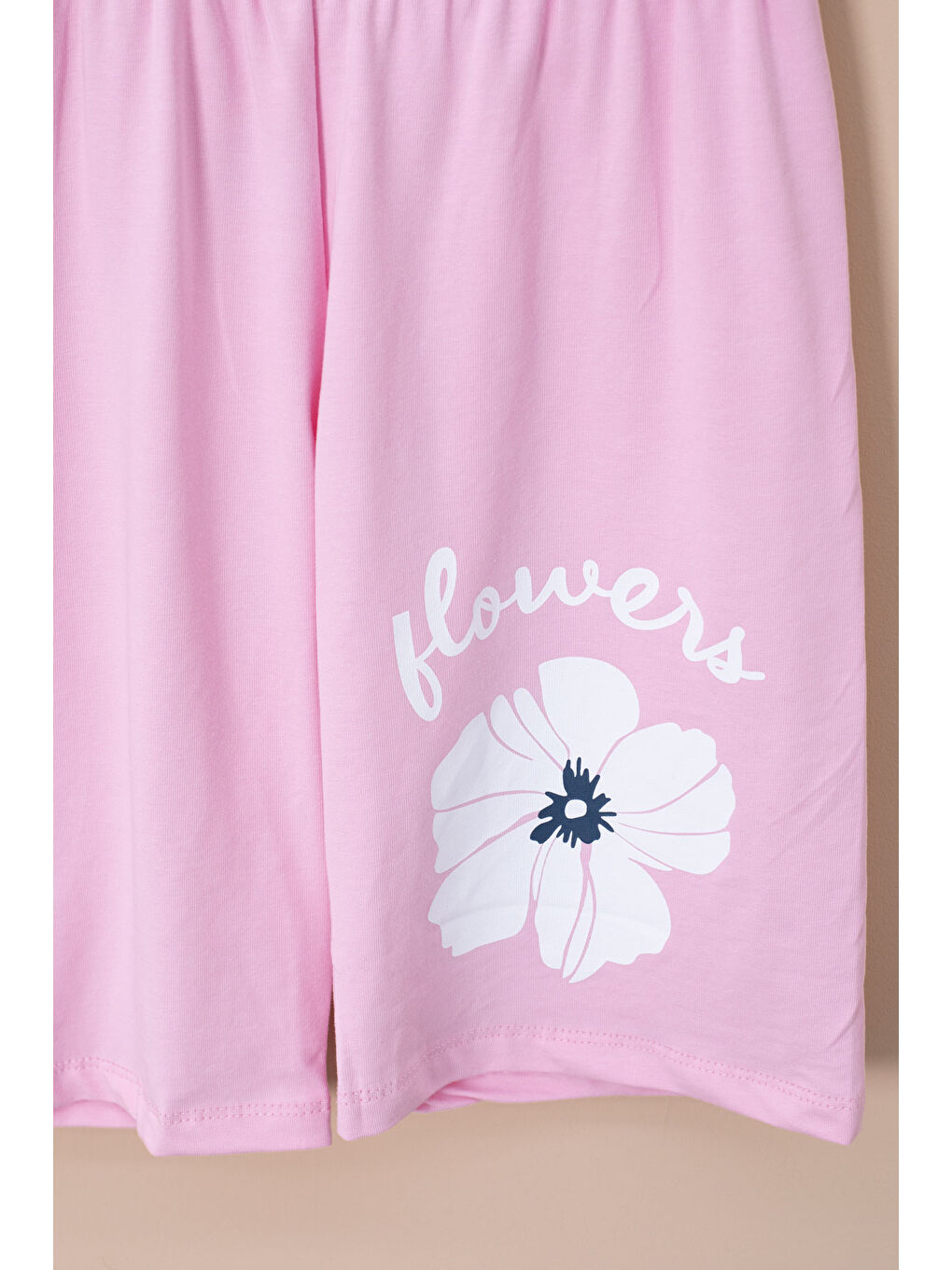 Pembe Omzu Çiçek Baskılı Tİşörtlü Şortlu Kız Çocuk 2li Takım 21066-2