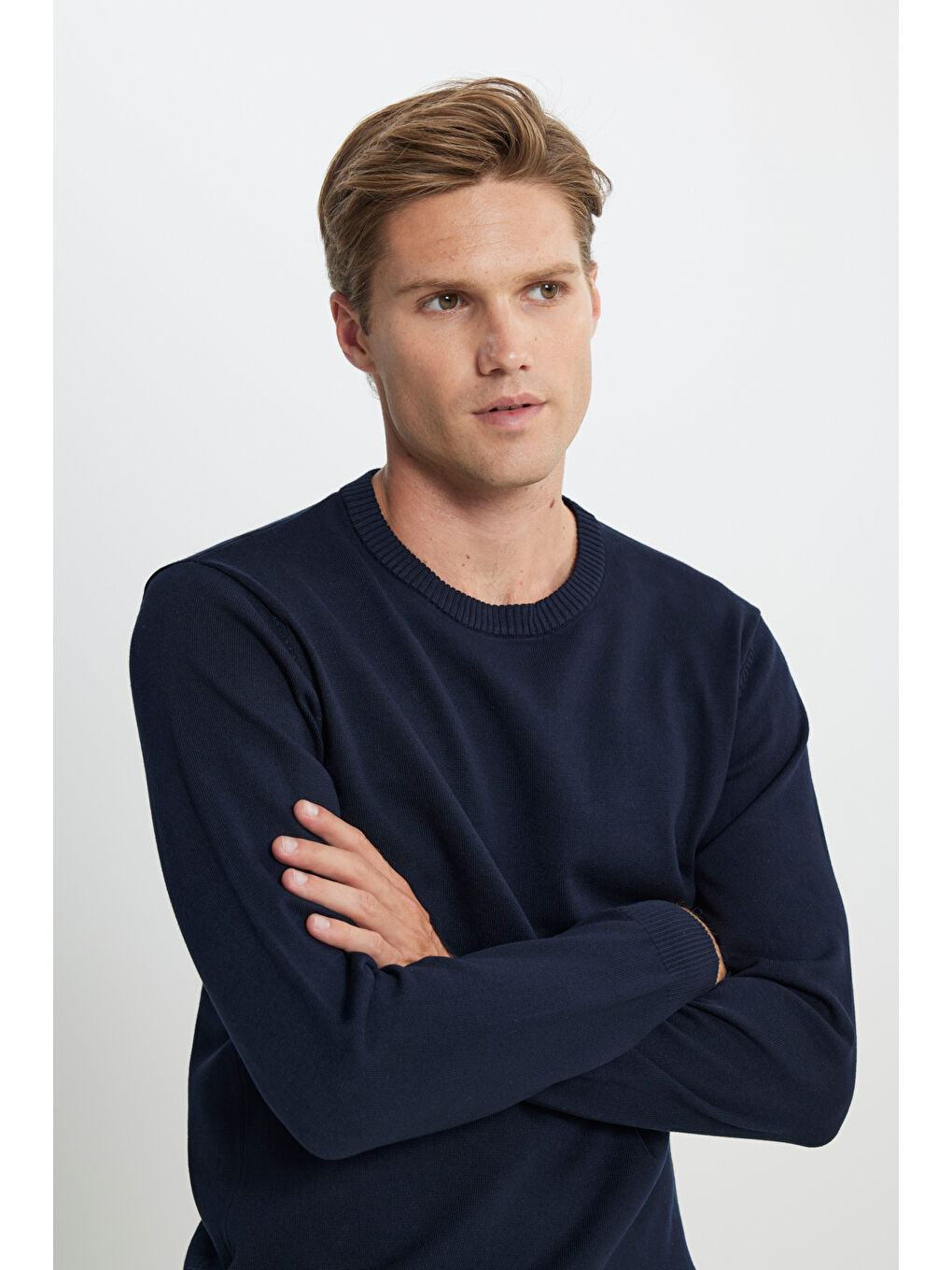 Erkek Lacivert Standart Fit Normal Kesim Bisiklet Yaka Triko Kazak-3