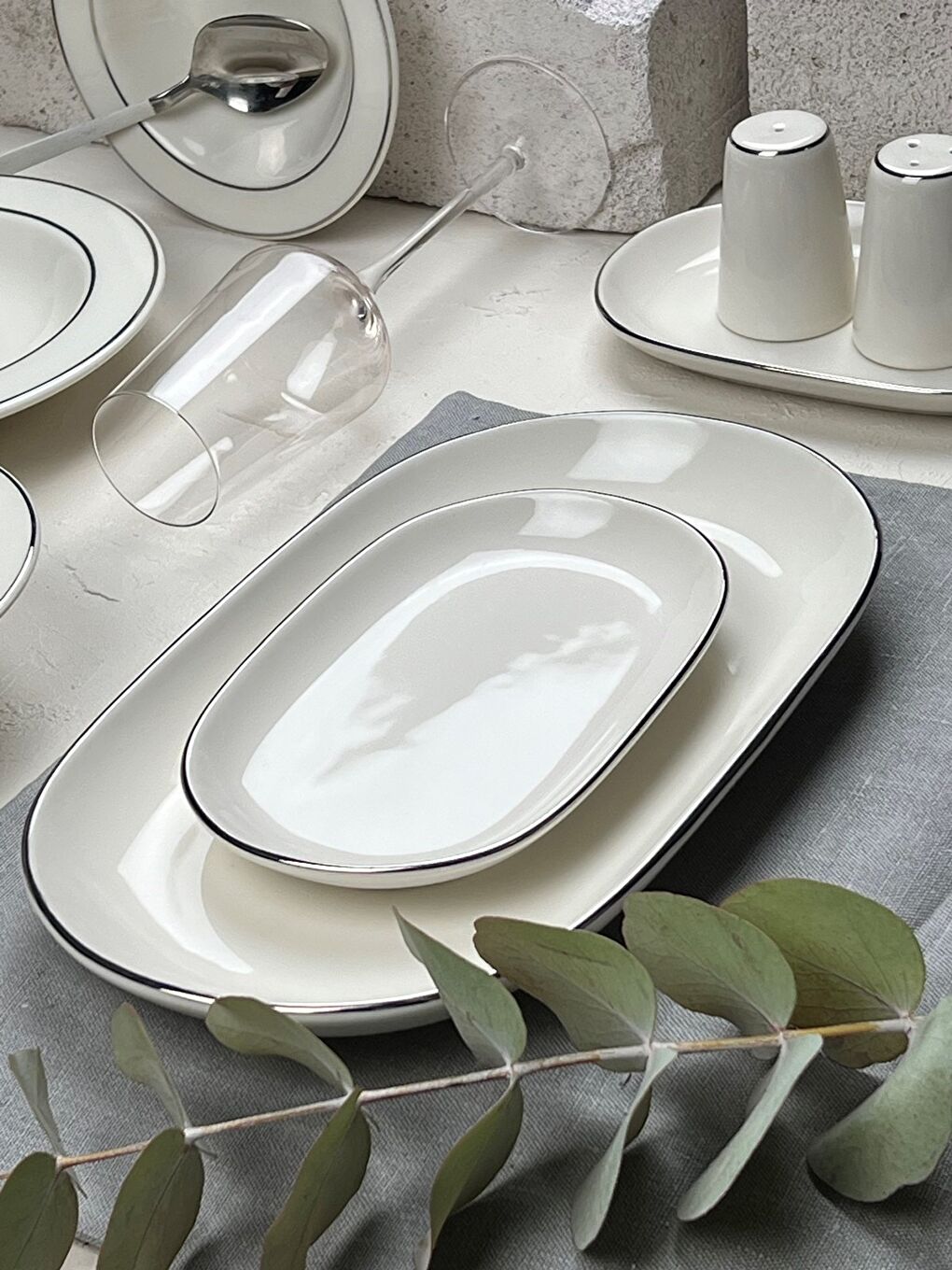 Beyaz Platin Yaldız Yemek Takımı 12 Kişilik 53 Parça BNS53YKPRS1081-2