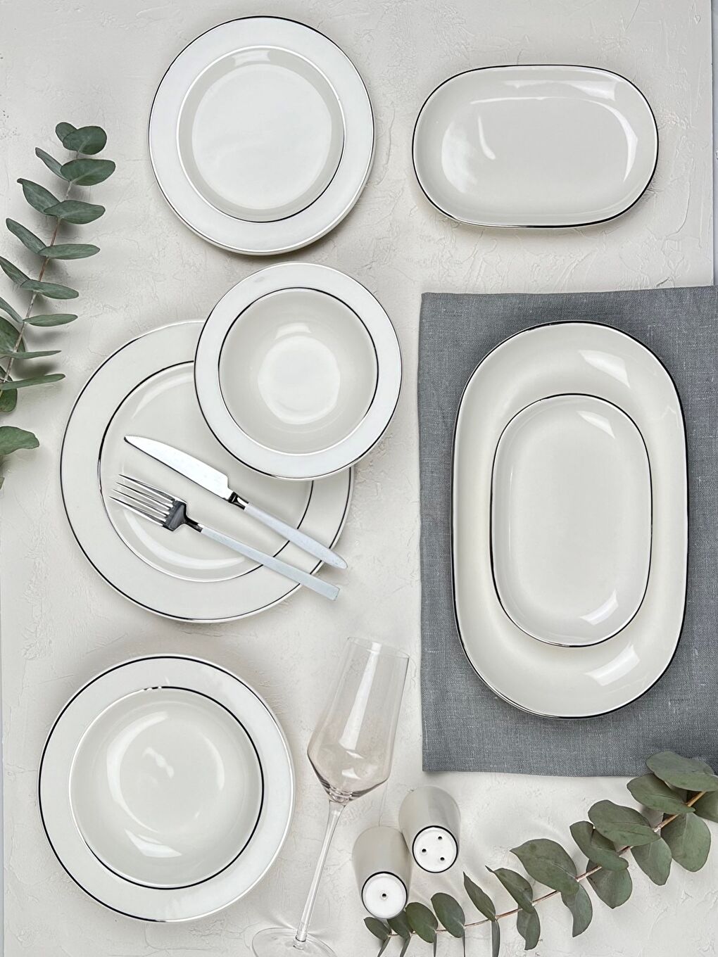 Beyaz Platin Yaldız Yemek Takımı 12 Kişilik 53 Parça BNS53YKPRS1081-4