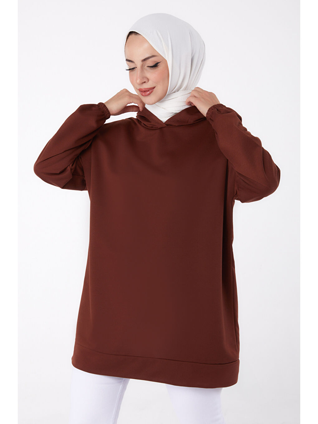 TOFİSA Kahverengi Düz Kapüşonlu Yaka Kadın Kahve Arkası Baskılı Sweatshirt   13327 - 2