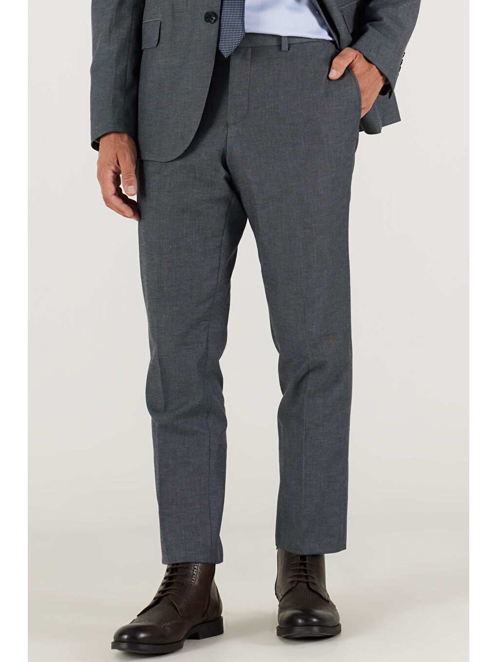 Erkek Antrasit Slim Fit Dar Kesim Mono Yaka Armürlü Klasik Takım Elbise-4