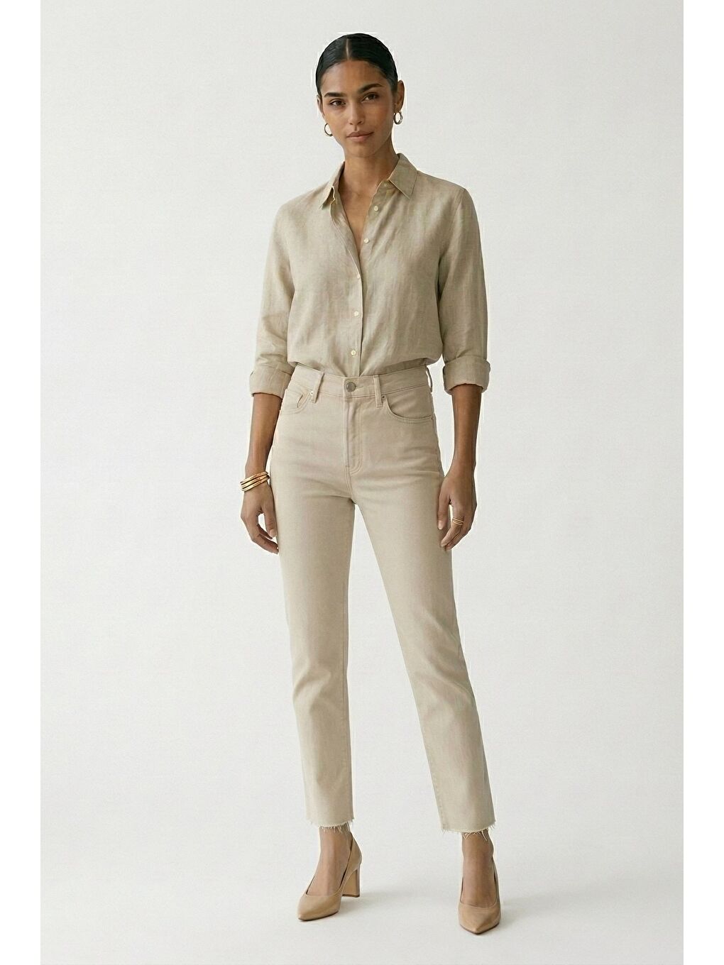 Bej Elastanlı Boy Fit Kesik Paça Jean