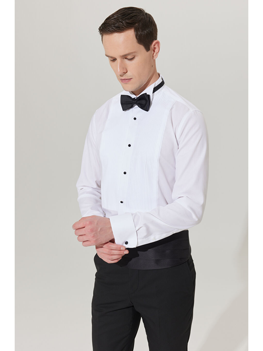 Erkek Beyaz Ütü Gerektirmeyen Slim Fit Dar Kesim Ata Yaka %100 Pamuk Non-Iron Gömlek-3