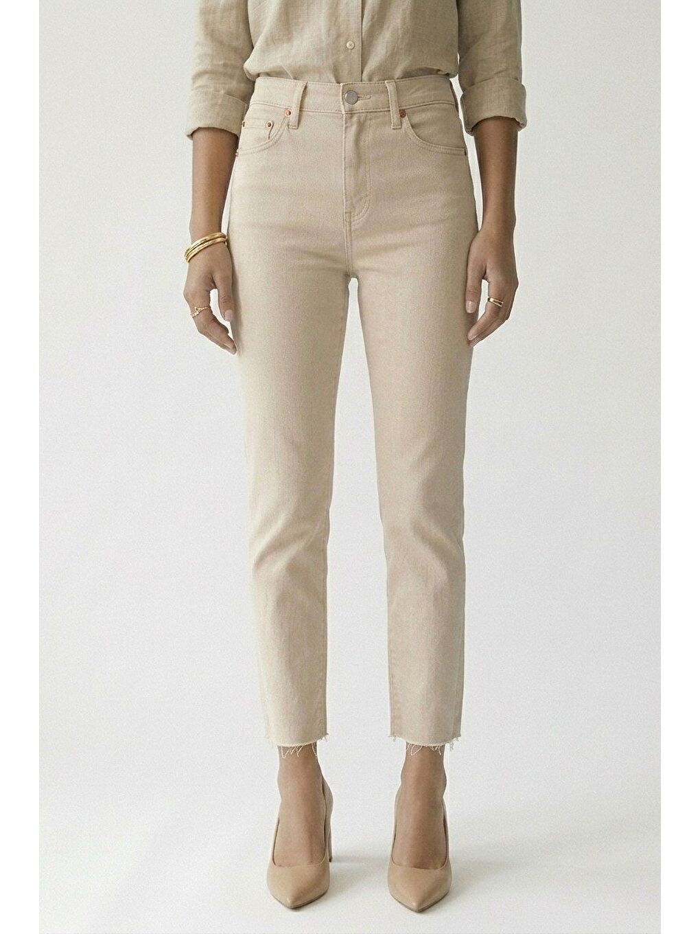 Bej Elastanlı Boy Fit Kesik Paça Jean-1