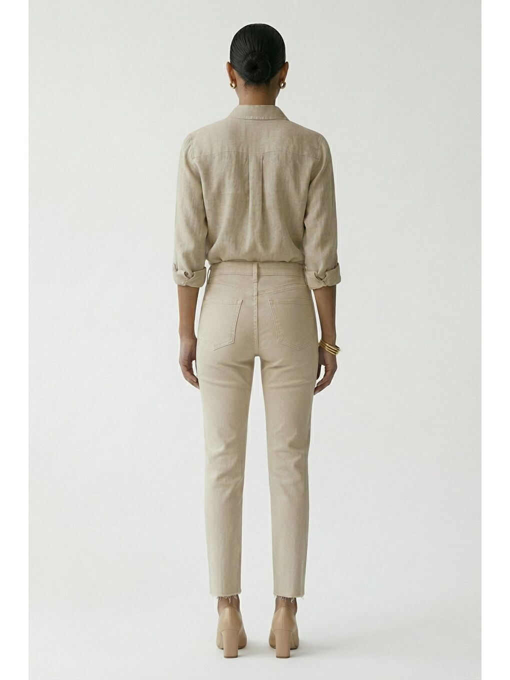 Bej Elastanlı Boy Fit Kesik Paça Jean-4