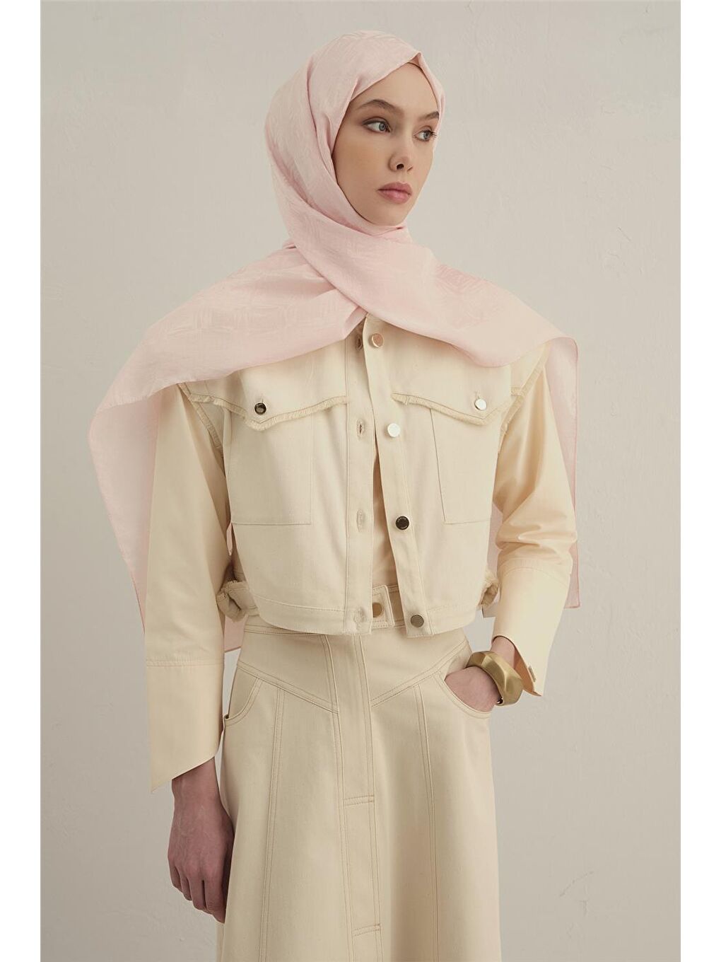 Pembe Lyocell Naia Kare Monogram Şal 6 39-1