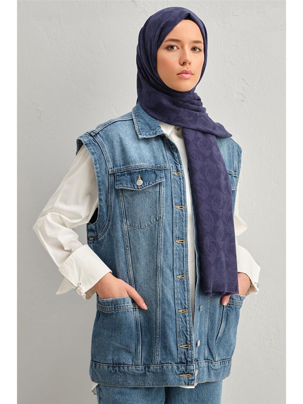 Lacivert Lyocell Yün Monogram Desen Şal 17