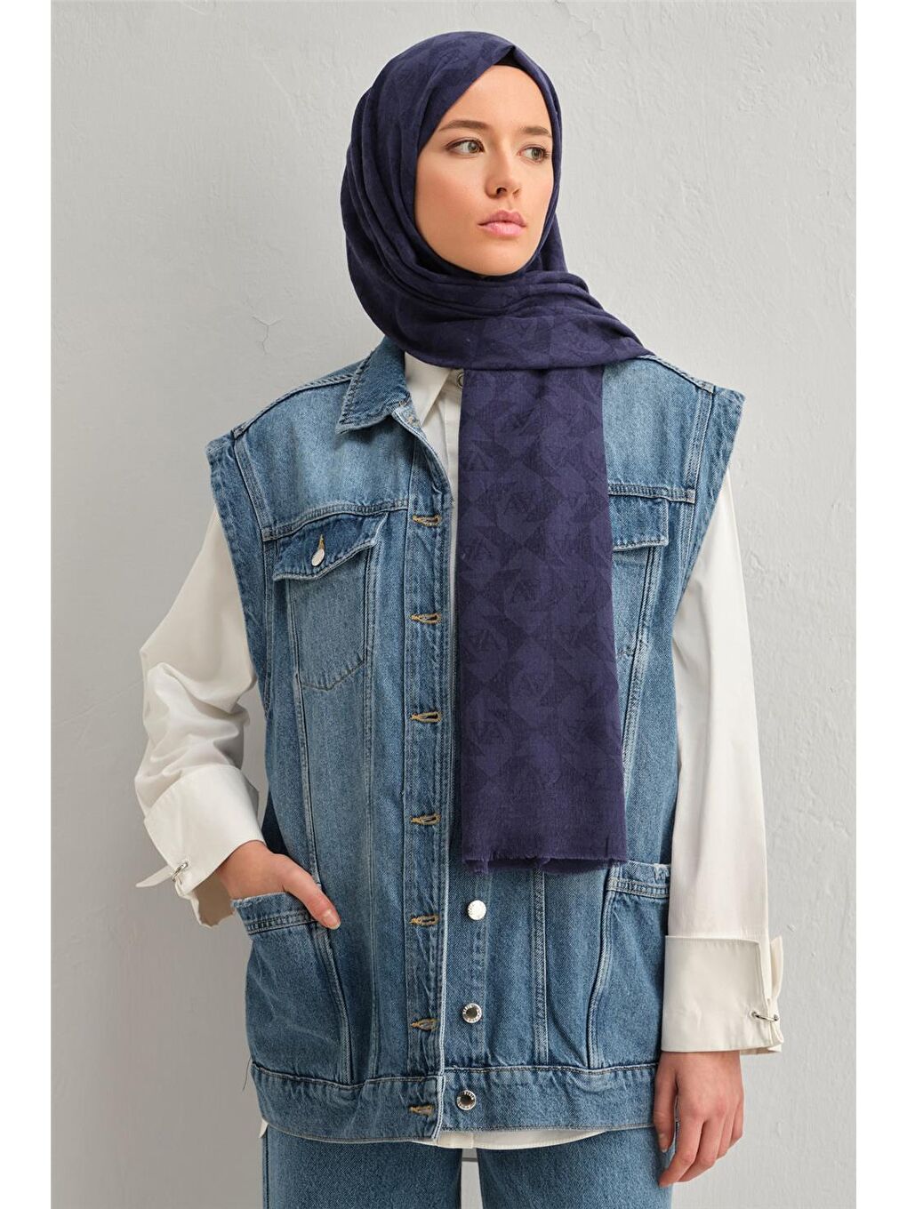 Lacivert Lyocell Yün Monogram Desen Şal 17-1