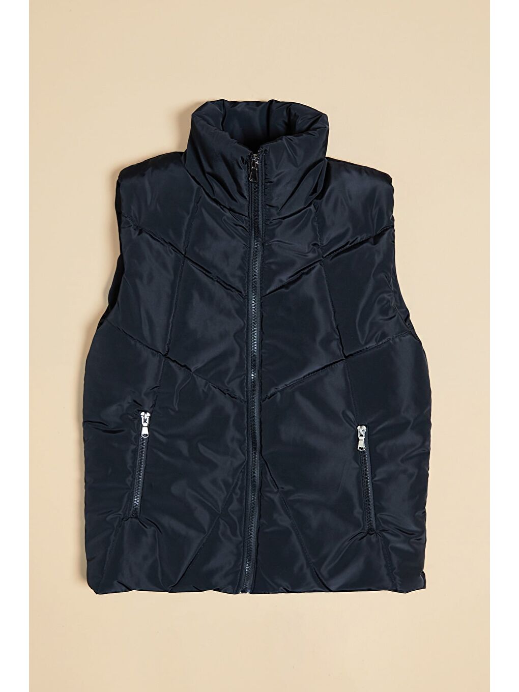 Siyah Fermuarlı Dik Yaka Kız Çocuk Şişme Yelek