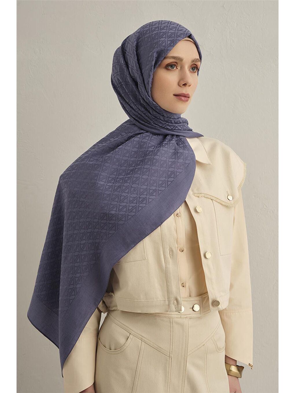 Lila Lyocell Naia Üçgen Monogram Şal 5 42-2