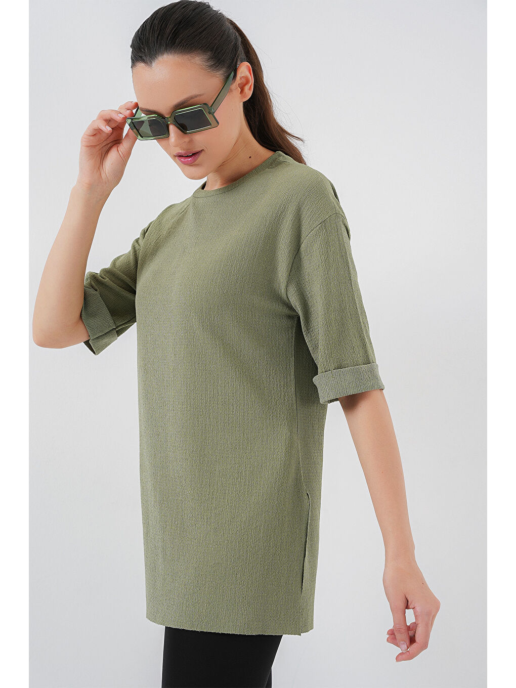 Yeşil 4332 Yanı Yırtmaçlı Örme Tişört - Çağla-1