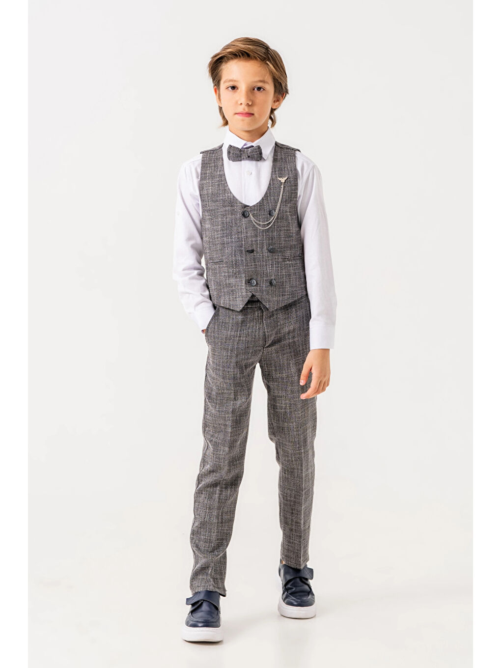 Gri Papyonlu Yelekli Takım Elbise 3053-3