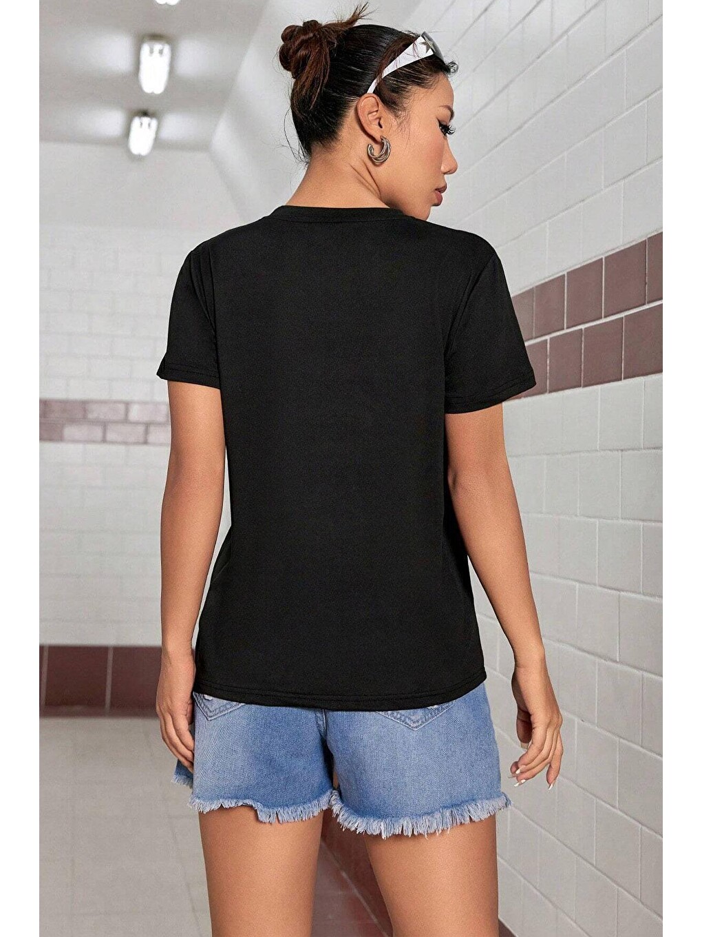 Siyah Unisex Lacivert Yaka Kol Detaylı California Club Baskılı Oversize T-shirt-1