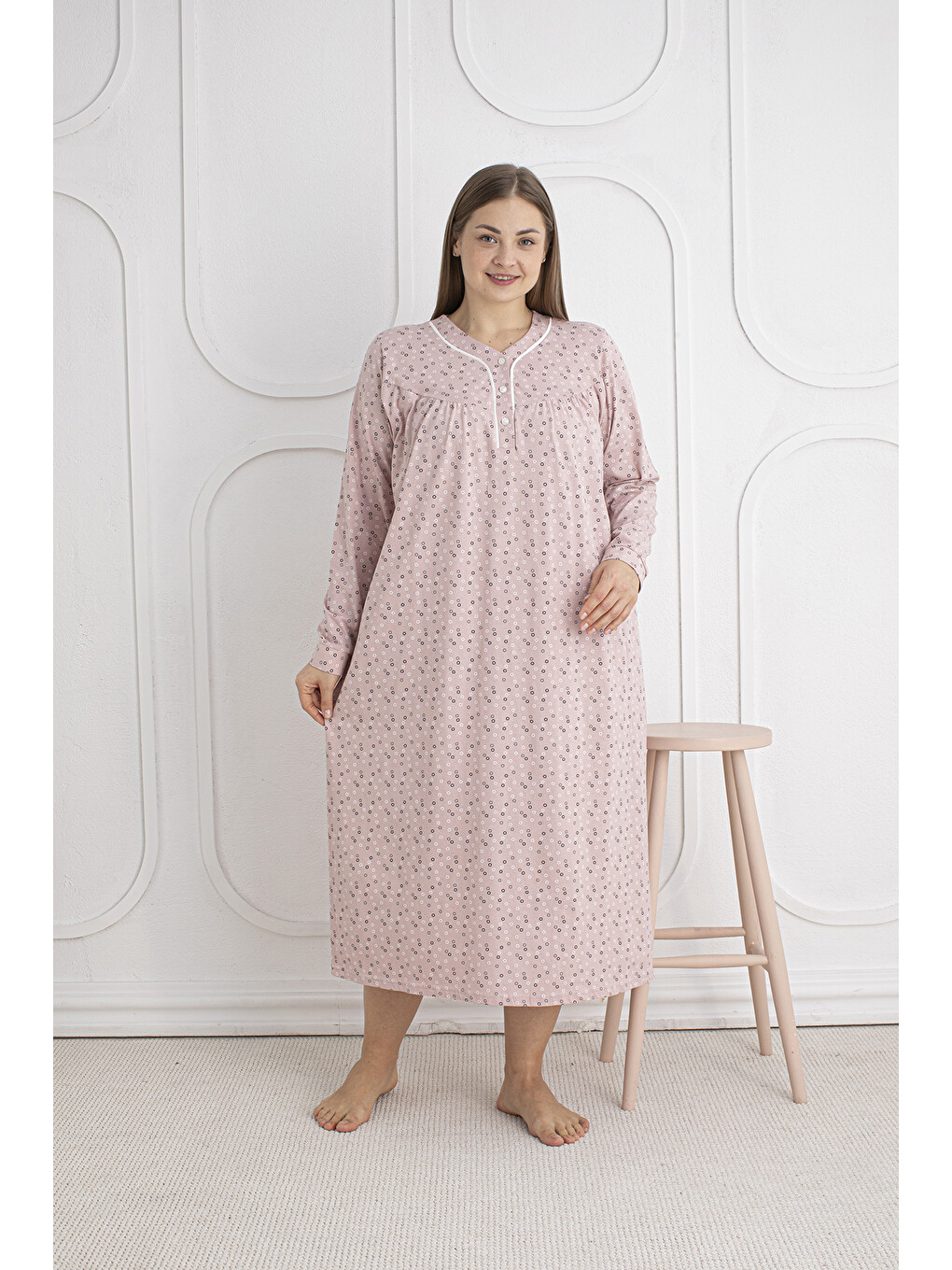 Pembe %100 Pamuklu Mevsimlik Kumaş Uzun Kol Büyük Beden Anne Geceliği 813
