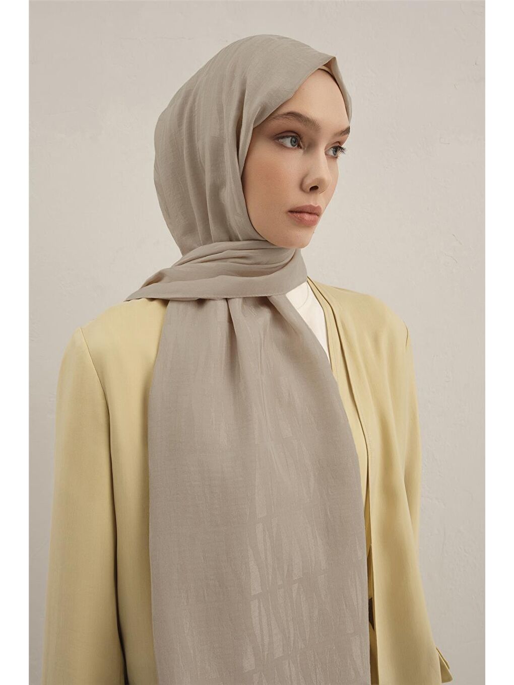 Bej Lyocell Naia Çubuk Desen Şal 3 64-2