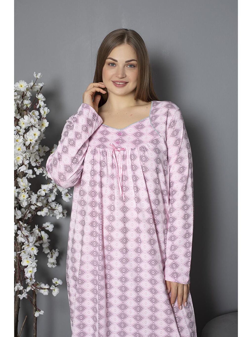 Pembe %100 Pamuklu Mevsimlik Penye Uzun Kollu Büyük Beden Anne Geceliği 1514-3