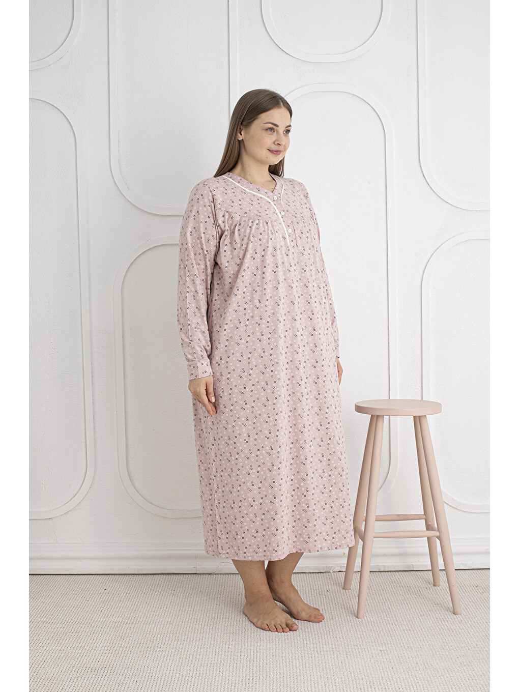 Pembe %100 Pamuklu Mevsimlik Kumaş Uzun Kol Büyük Beden Anne Geceliği 813-2