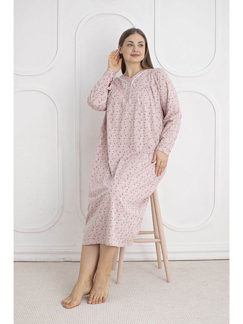 Pembe %100 Pamuklu Mevsimlik Kumaş Uzun Kol Büyük Beden Anne Geceliği 813-4