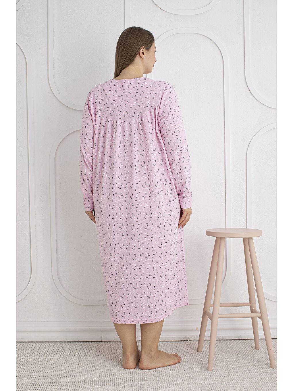 Pembe %100 Pamuklu Mevsimlik Kumaş Uzun Kol Büyük Beden Anne Geceliği 813-5