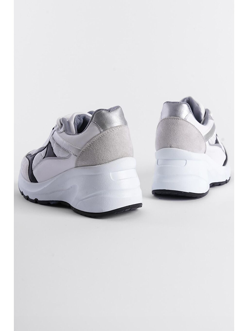 Beyaz Dolgu Topuk Kadın Spor Ayakkabı Sneaker-2