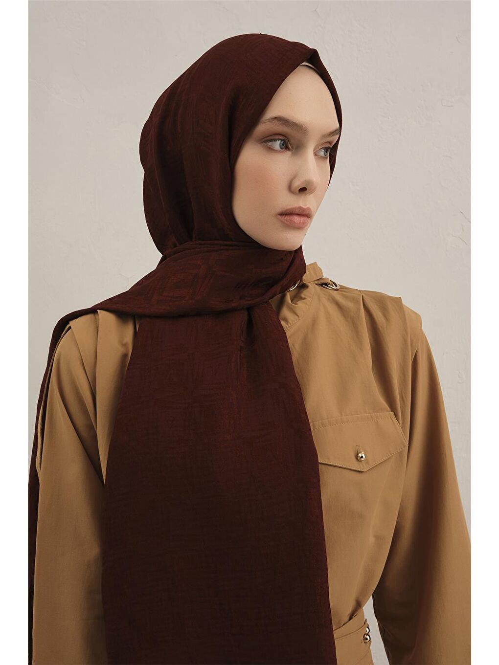 Bordo Lyocell Naia Kare Monogram Şal 6 32-2