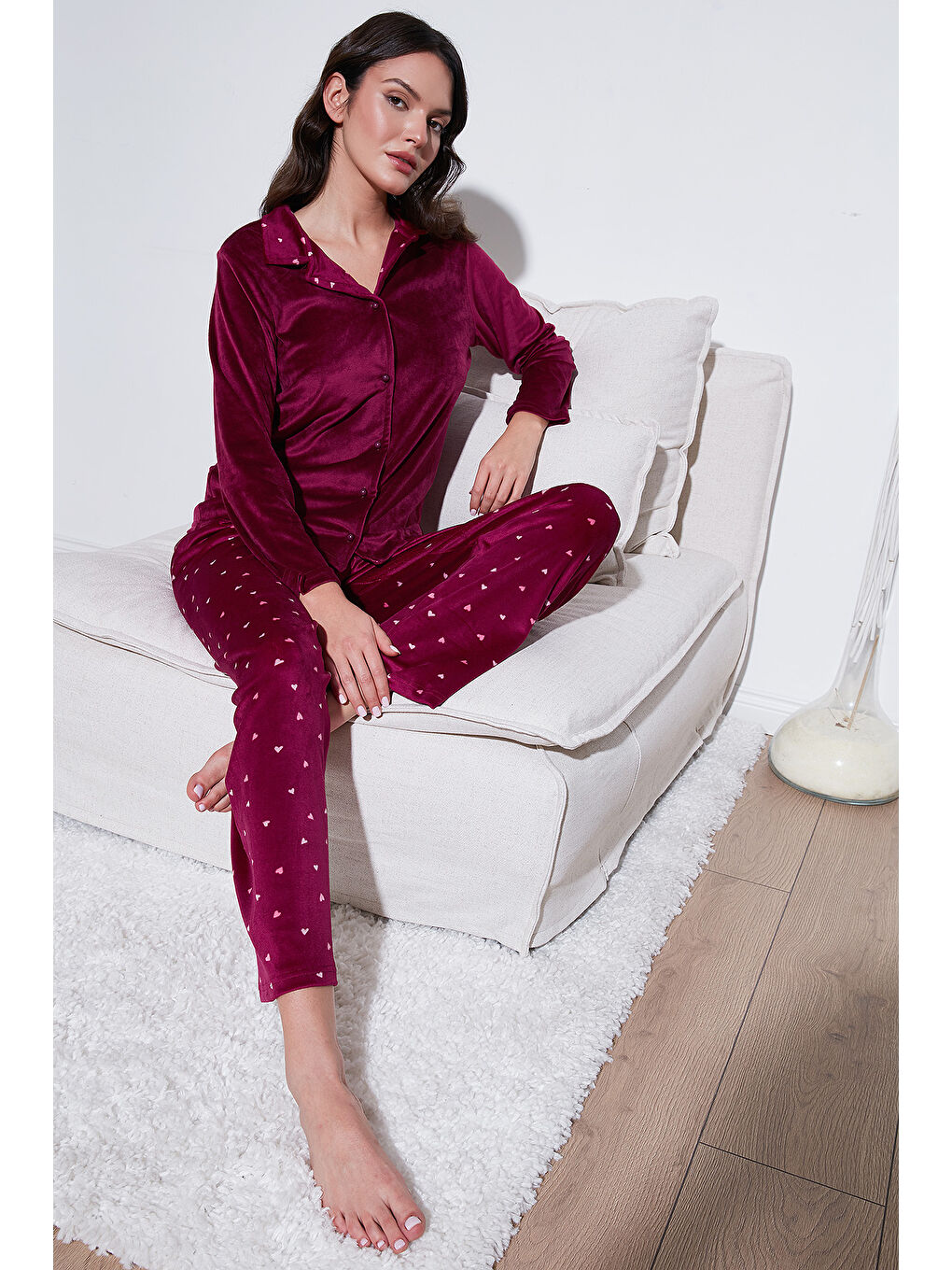 Lela Bordo Regular Fit Desenli Parlak Kadife Kadın Pijama Takımı 65713311