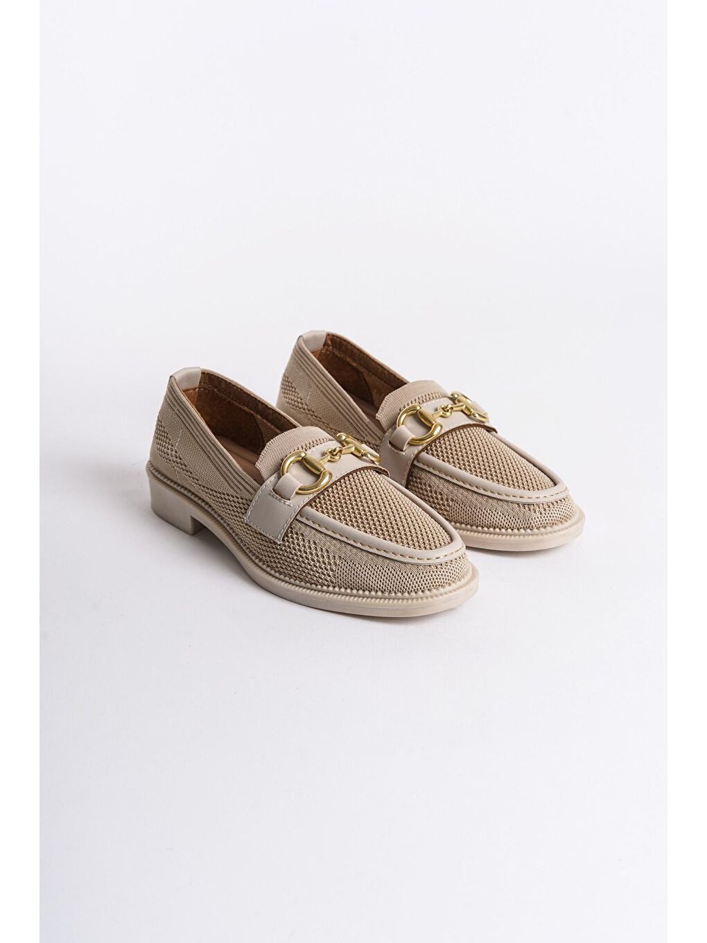 Bej Triko Metal Tokalı Kadın Loafer Ayakkabı-1
