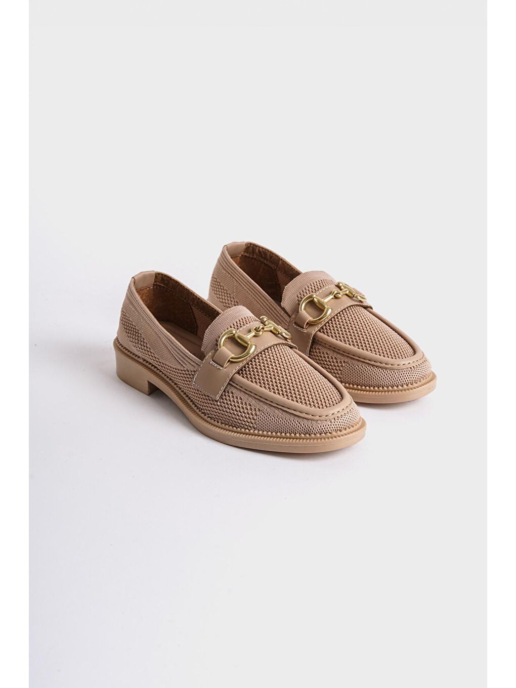 Bej Triko Metal Tokalı Kadın Loafer Ayakkabı-1