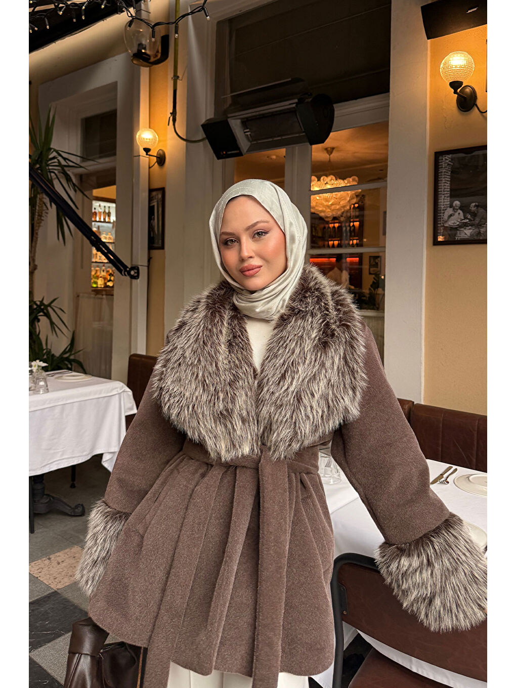 Kahverengi Kadın Kürk Detay Bel Bağlamalı Kısa Kaban Acı Kahve-3