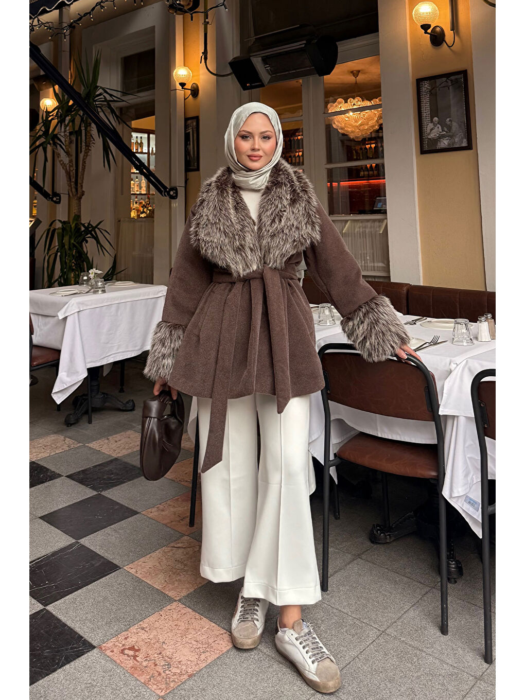 Kahverengi Kadın Kürk Detay Bel Bağlamalı Kısa Kaban Acı Kahve-4