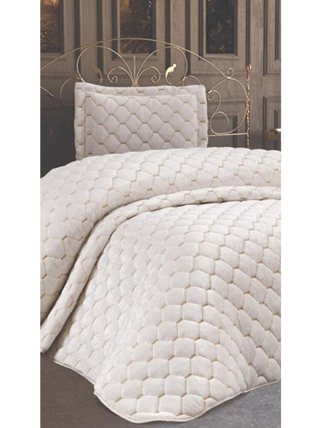 Ekru Lima Kadife Dolgulu Tek Kişilik Yatak Örtüsü Krem